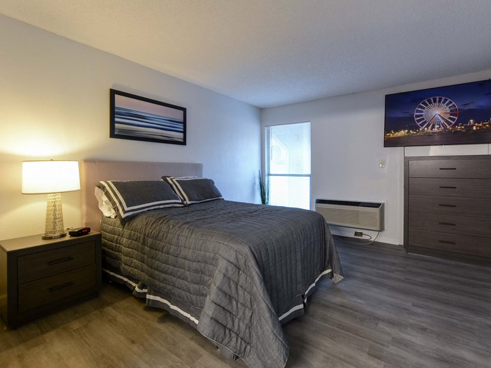 Photo Gallery | Plato’s Cave Apartments | Branson, MO Apartments